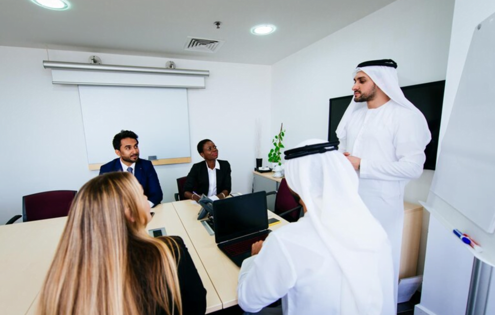 3 Future-Proof Training Strategies to Keep Your UAE Workforce Ahead of the Curve